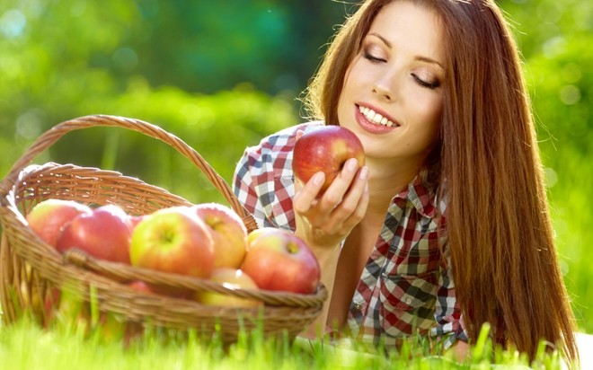 Giảm cân nhanh chỉ với trái táo trước bữa ăn